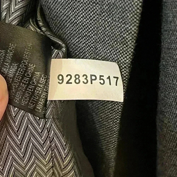 Tahari one button blazer gray petite 10 - Picture 9 of 9